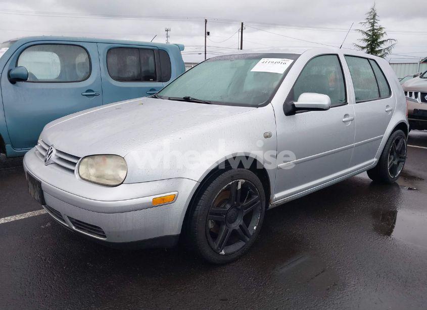 Photo 2 of 2005 Volkswagen Golf GL 2.0L (VIN 9BWFL61J754032655)