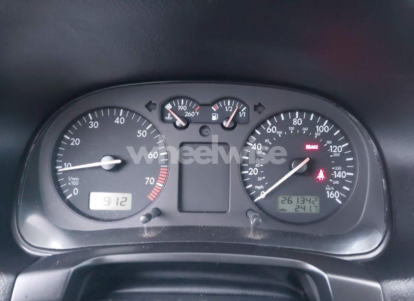 Photo 7 of 2005 Volkswagen Golf GL 2.0L (VIN 9BWFL61J754032655)