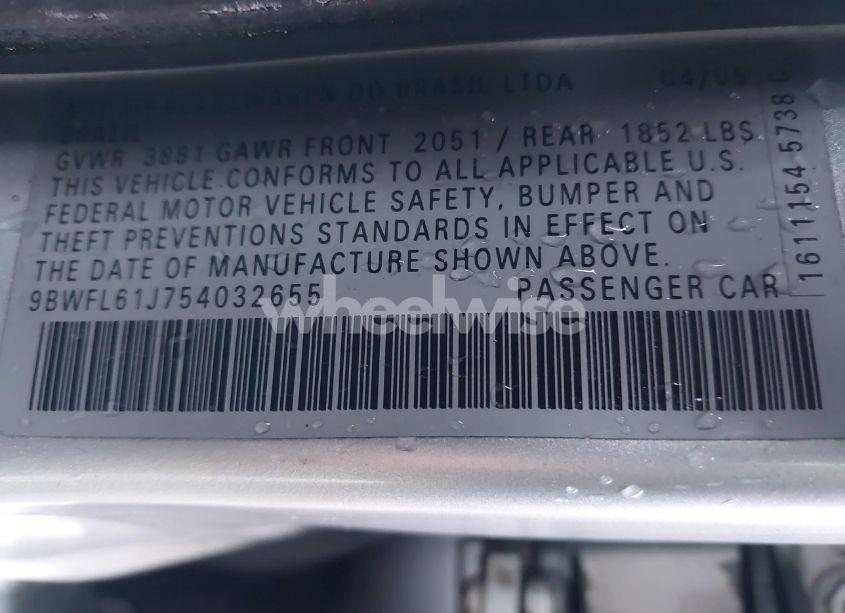 Photo 9 of 2005 Volkswagen Golf GL 2.0L (VIN 9BWFL61J754032655)