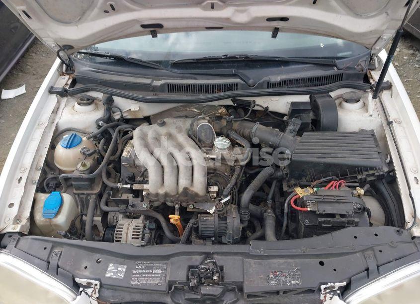 Photo 10 of 2005 Volkswagen Golf GL 2.0L (VIN 9BWFL61J854018019)