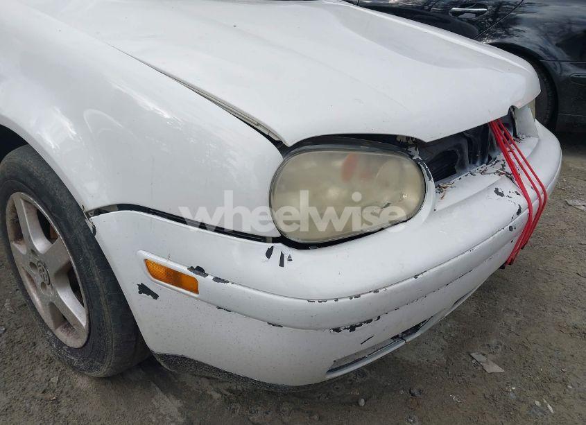 Photo 6 of 2005 Volkswagen Golf GL 2.0L (VIN 9BWFL61J854018019)