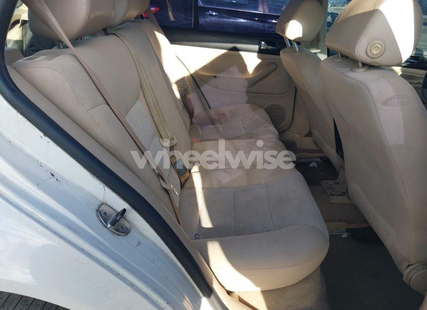 Photo 8 of 2004 Volkswagen Golf GLS 2.0L (VIN 9BWGL61J444009062)