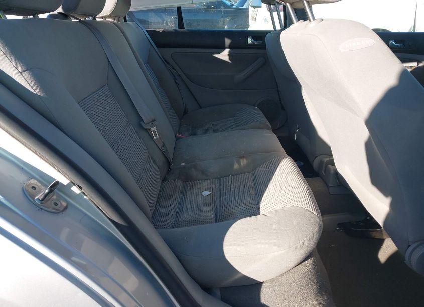 Photo 8 of 2004 Volkswagen Golf GLS 2.0L (VIN 9BWGL61J444041994)