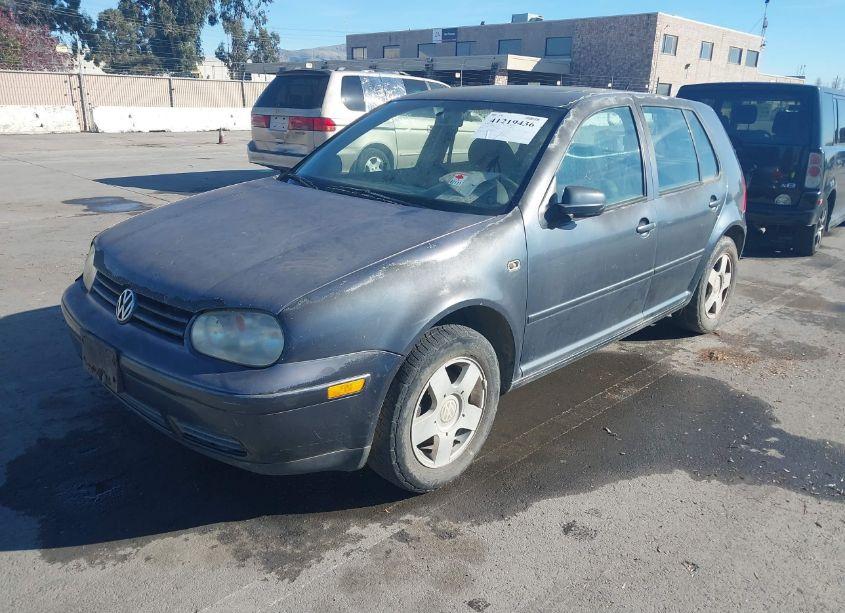 Photo 2 of 2005 Volkswagen Golf GLS 2.0L (VIN 9BWGL61J654034823)
