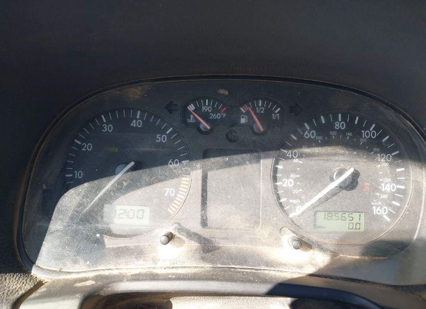 Photo 7 of 2005 Volkswagen Golf GLS 2.0L (VIN 9BWGL61J654034823)