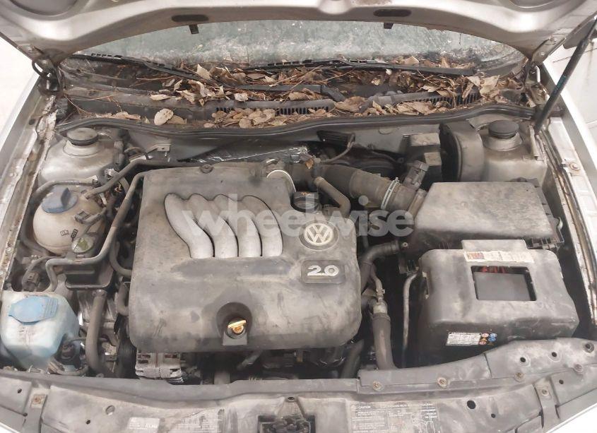 Photo 10 of 2004 Volkswagen Golf GLS 2.0L (VIN 9BWGL61JX44000589)