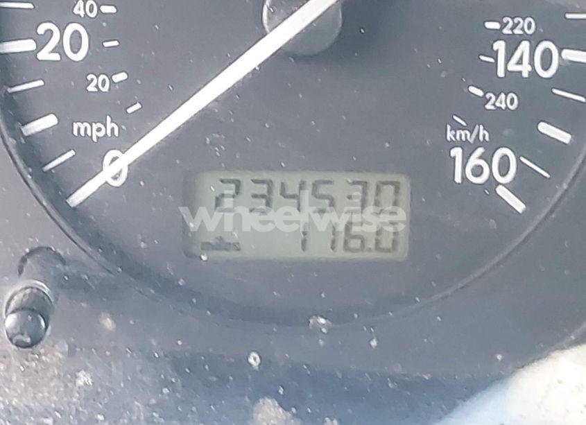 Photo 15 of 2005 Volkswagen Golf GLS TDI (VIN 9BWGR61J054001055)