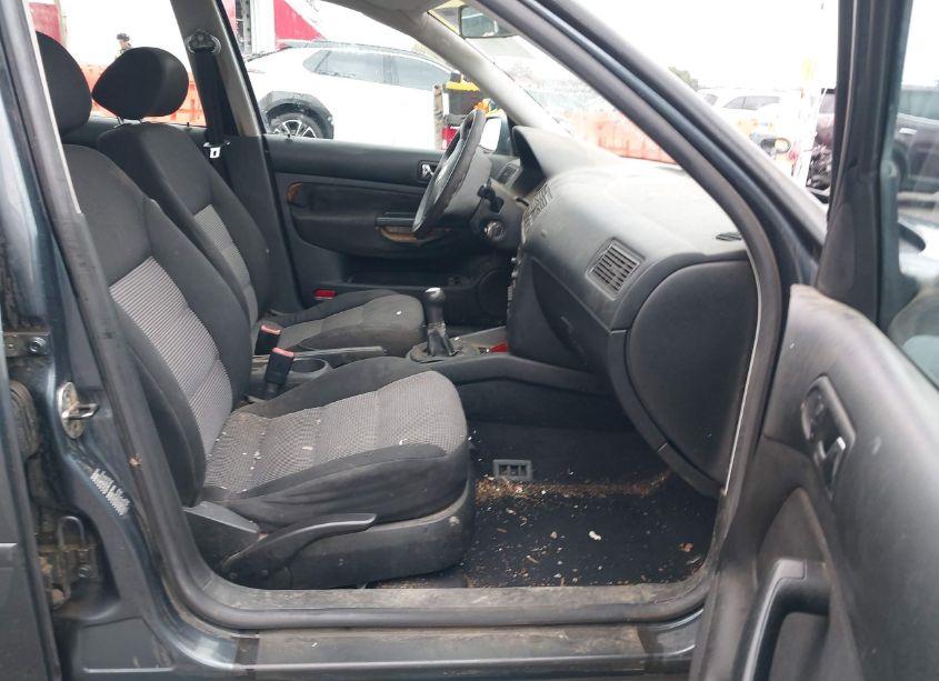 Photo 5 of 2004 Volkswagen Golf GLS TDI (VIN 9BWGR61J944017219)