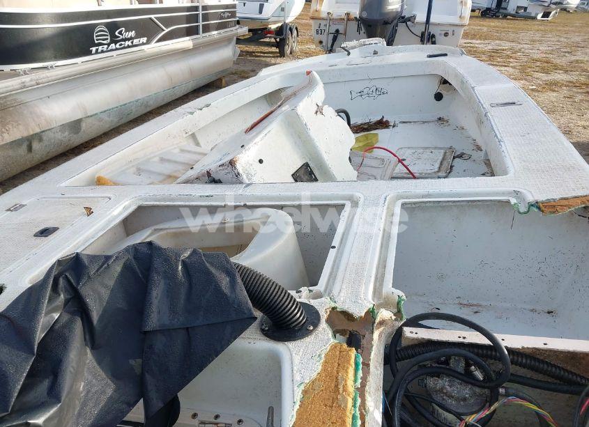 Photo 5 of 1998 Action Craft COASTLINE (VIN AFQ17198H889)