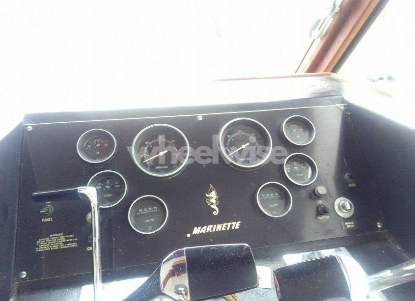 Photo 7 of 1983 Cruisers Yachts MARINETTE (VIN ALC814110183)