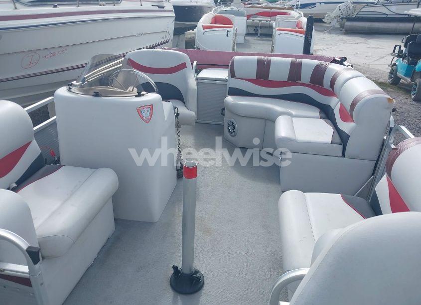 Photo 5 of 2016 Apex Other N/A (VIN APX20340G516)