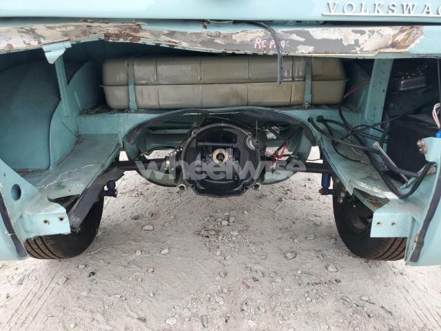 Photo 8 of 1975 VOLKSWAGEN BUS N/A (VIN BH409284)