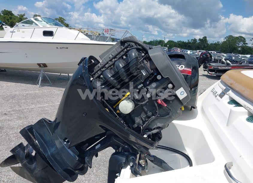 Photo 10 of 2022 Brunswick Family BOAT CO BAYLINER BOAT (VIN BLBX1687H122)