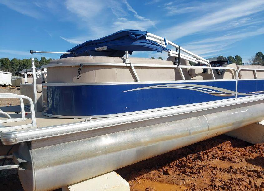 Photo 13 of 2014 Suntracker Other N/A (VIN BUJ02595G314)