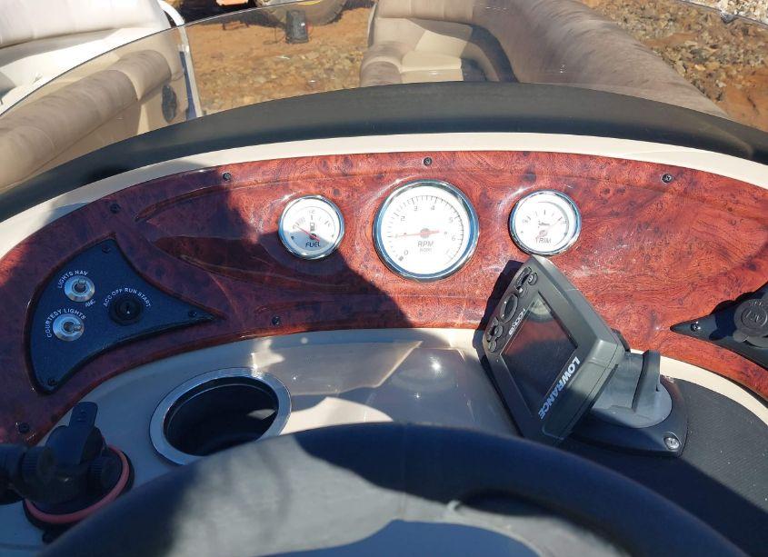 Photo 7 of 2014 Suntracker Other N/A (VIN BUJ02595G314)