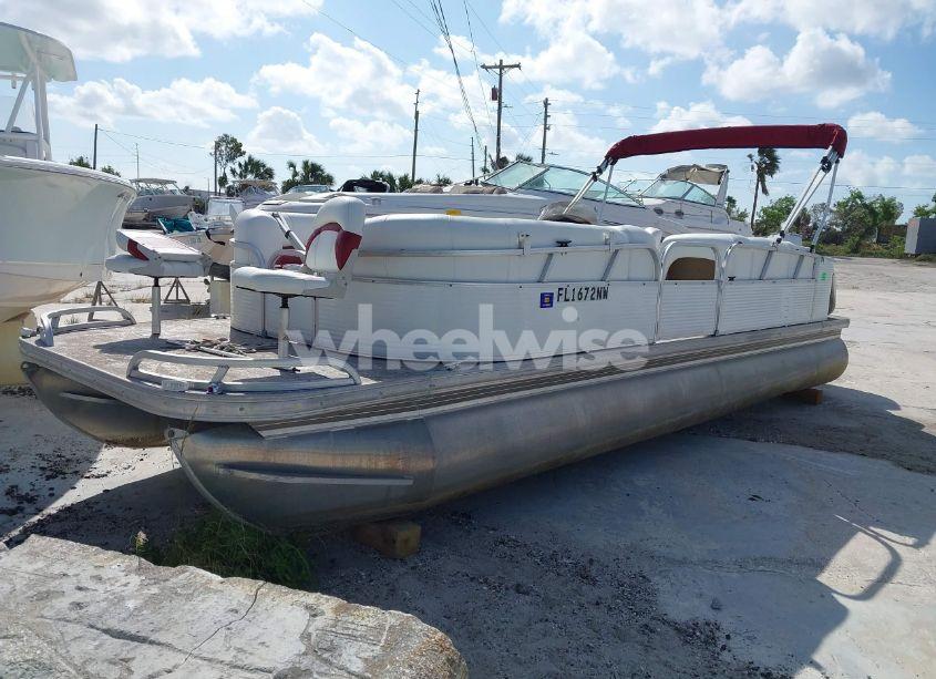 Photo 2 of 2008 Suntracker Other N/A (VIN BUJ05471H708)