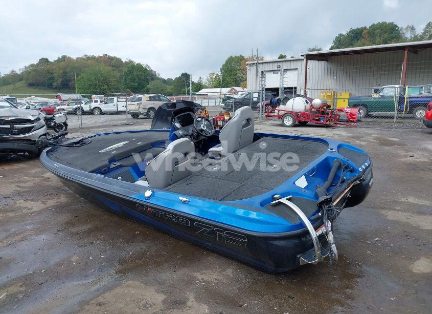 Photo 3 of 2019 Tracker Nitro Z19 (VIN BUJ20433B919)