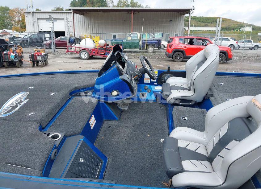 Photo 5 of 2019 Tracker Nitro Z19 (VIN BUJ20433B919)