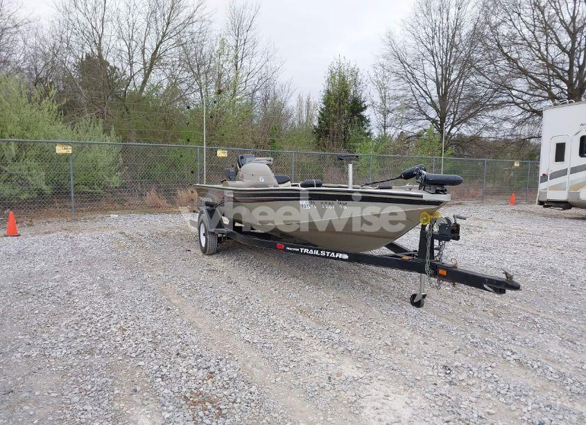 2002 Tracker Unknown N/A (VIN BUJ2475DC202) main photo