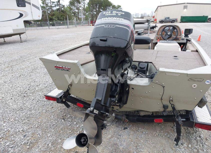 Photo 10 of 2002 Tracker Unknown N/A (VIN BUJ2475DC202)