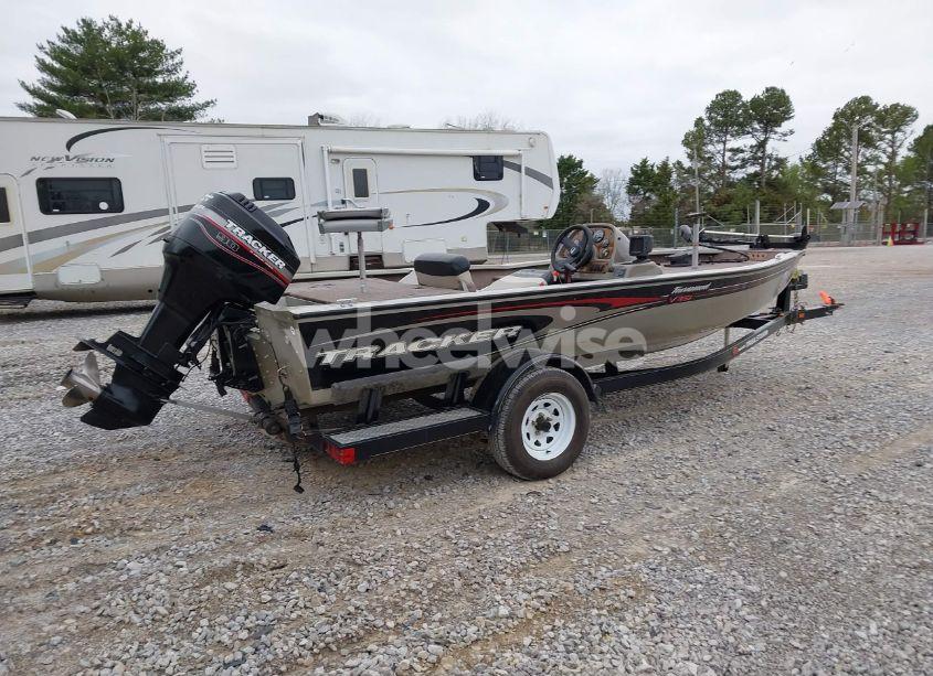 Photo 4 of 2002 Tracker Unknown N/A (VIN BUJ2475DC202)