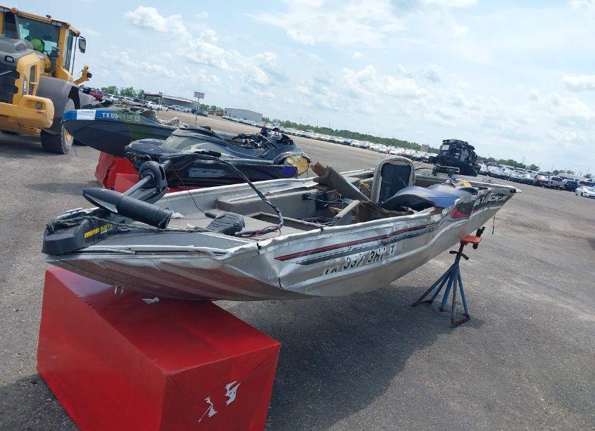 Photo 2 of 1997 Fisher Other N/A (VIN BUJ43027I697)