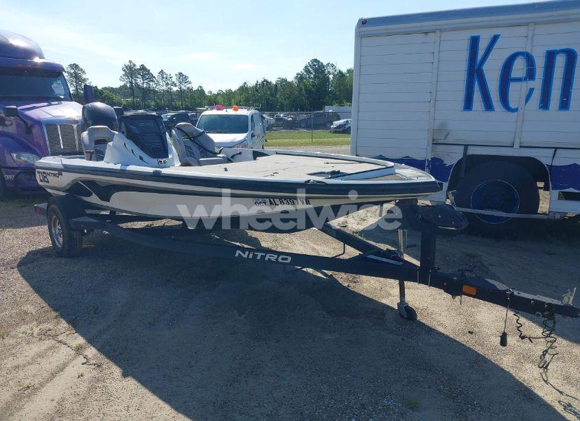 2021 Nitro Bassboat (VIN BUJ70260A121) main photo