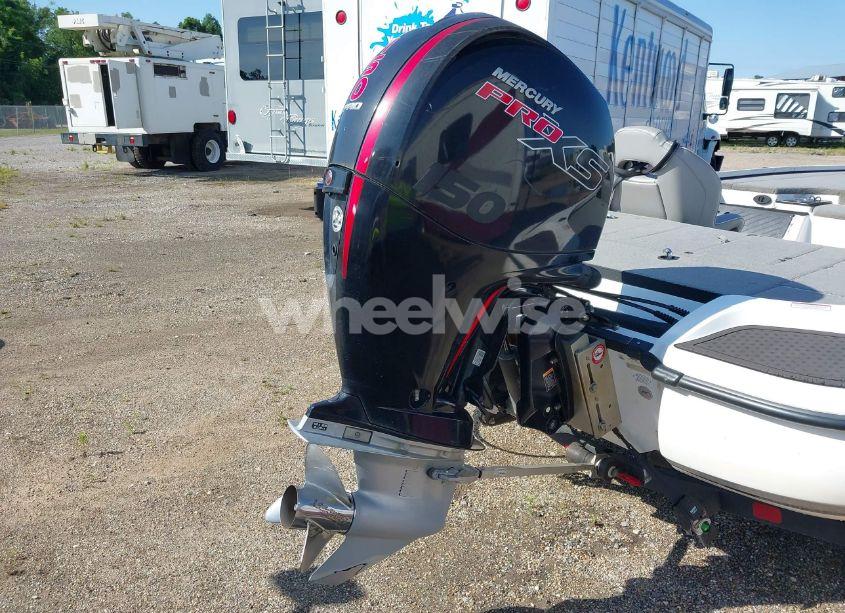 Photo 10 of 2021 Nitro Bassboat (VIN BUJ70260A121)