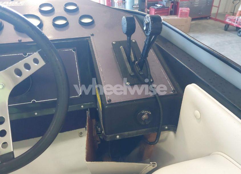 Photo 11 of 1990 Eagle 265 RUNABOUT BOAT AND TRAILER (VIN BXJ08373C090)