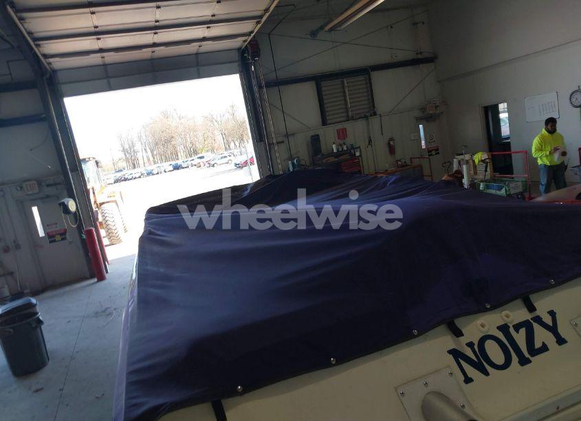 Photo 18 of 1990 Eagle 265 RUNABOUT BOAT AND TRAILER (VIN BXJ08373C090)