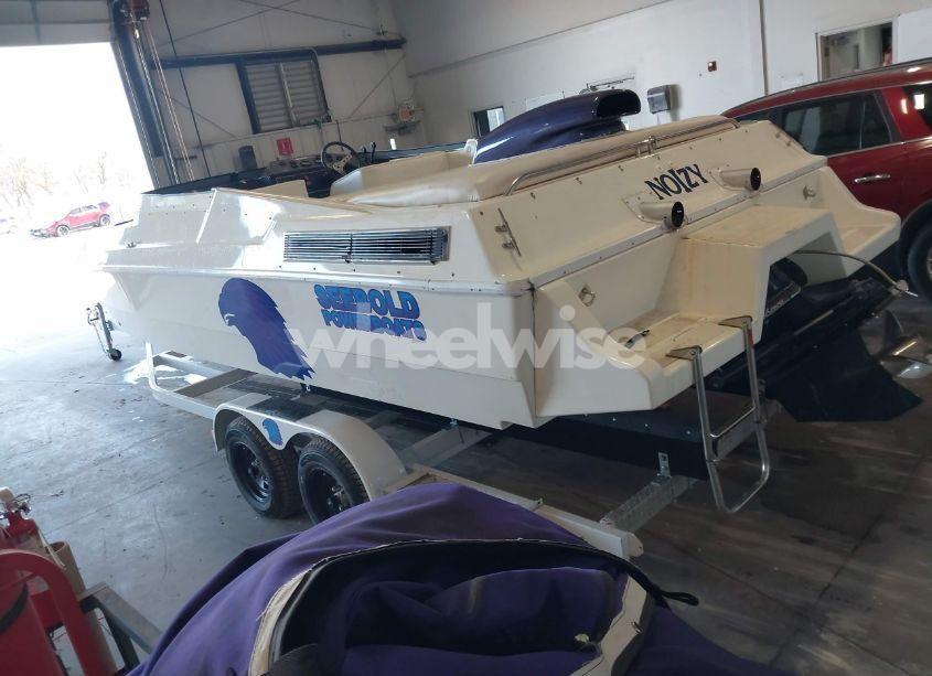 Photo 3 of 1990 Eagle 265 RUNABOUT BOAT AND TRAILER (VIN BXJ08373C090)