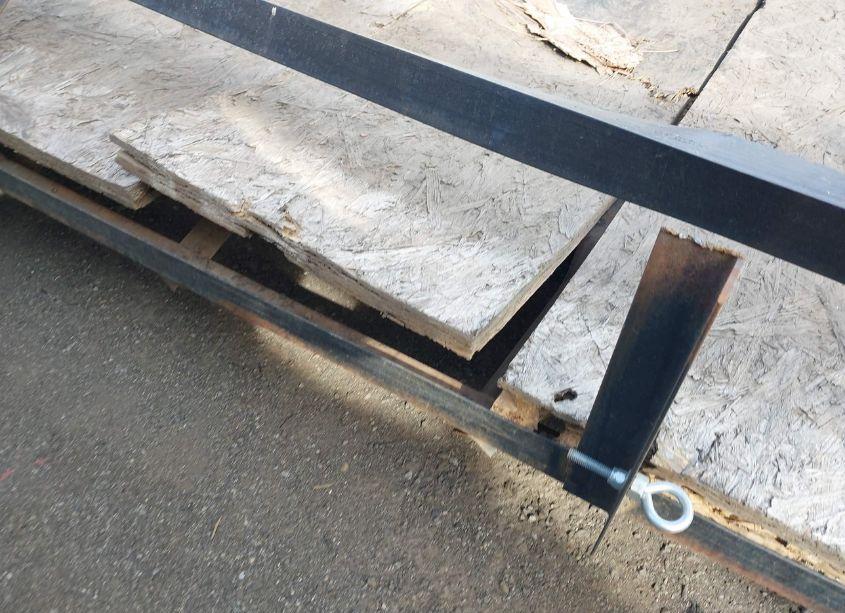 Photo 11 of 2000 Utility Trailer (VIN CA1104352)