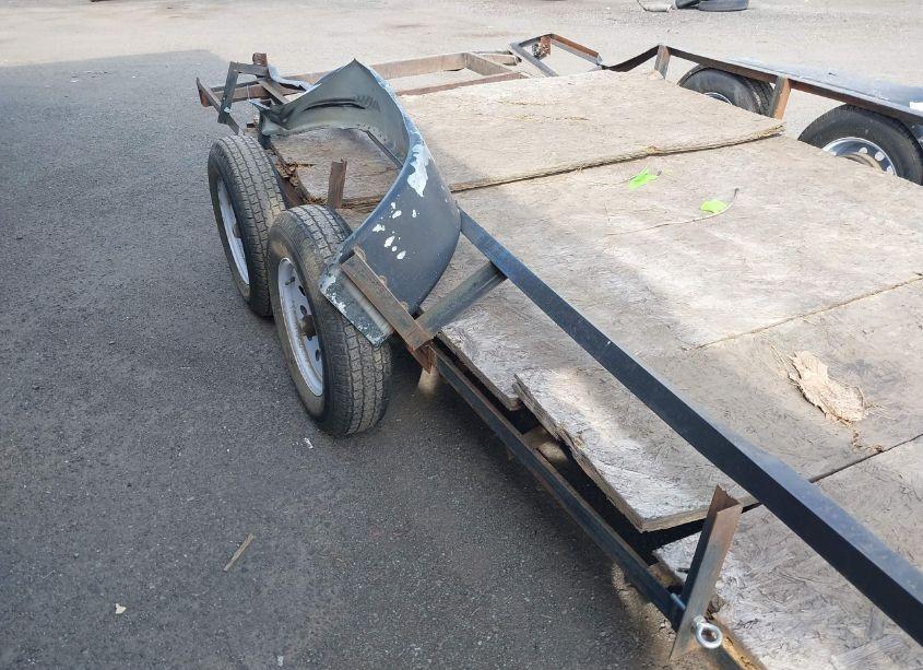 Photo 6 of 2000 Utility Trailer (VIN CA1104352)