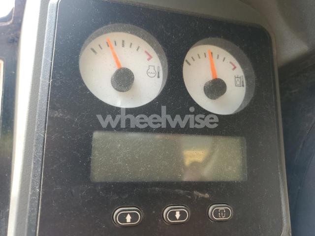 Photo 2 of 2010 CATERPILLAR 272C SKID STEER LOADER N/A (VIN CAT0272CVRED00395)