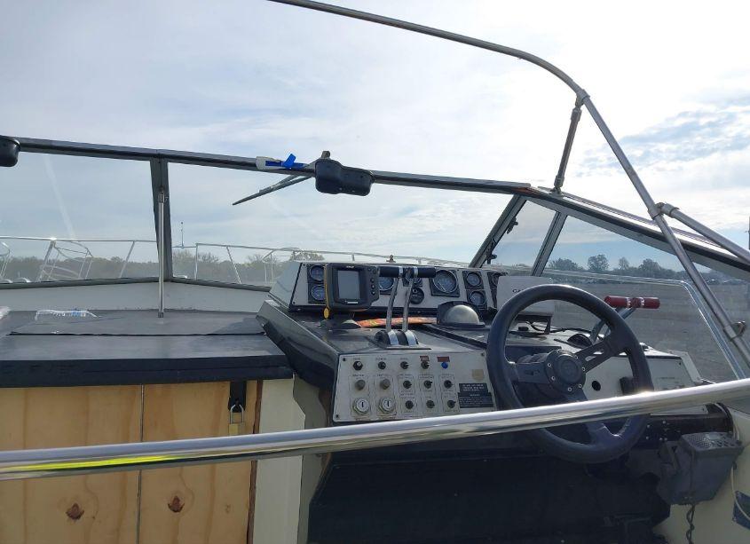 Photo 5 of 1988 Carver Other (VIN CDRN5085B888)