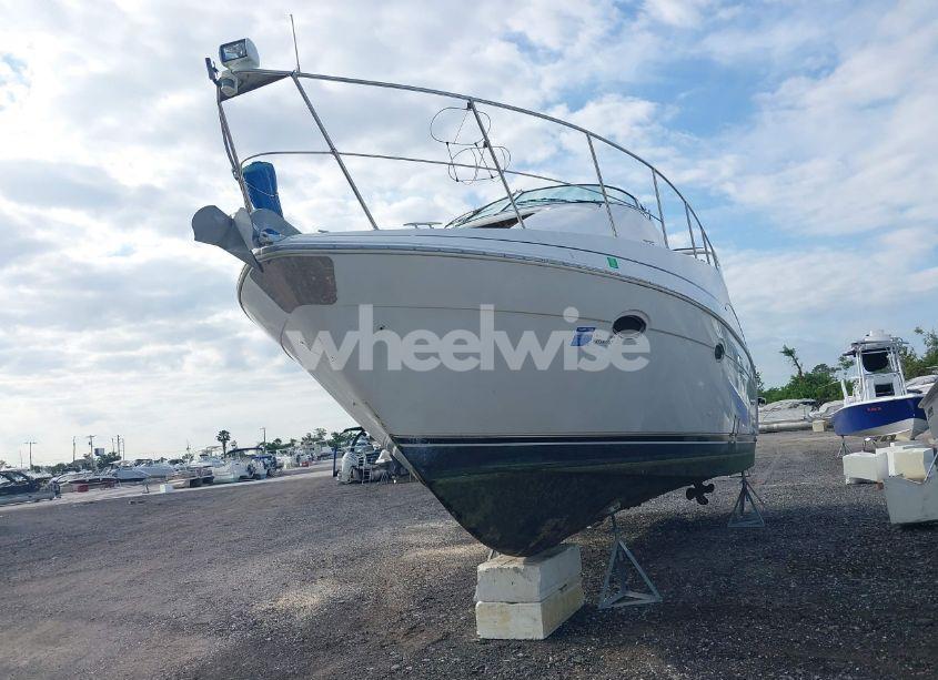 Photo 2 of 2001 Carver Boat N/A (VIN CDRR8039J001)