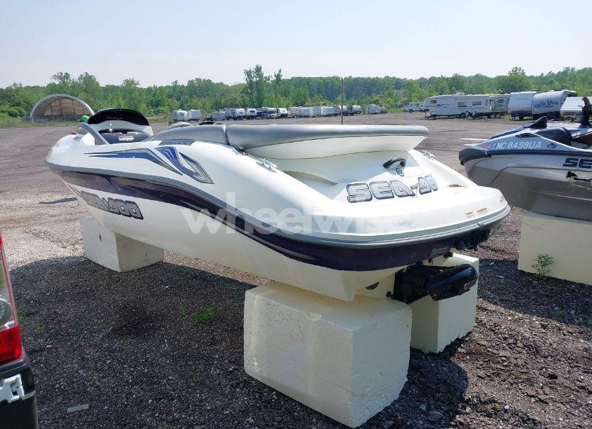 Photo 3 of 2004 Seadoo Other N/A (VIN CEC30077L304)