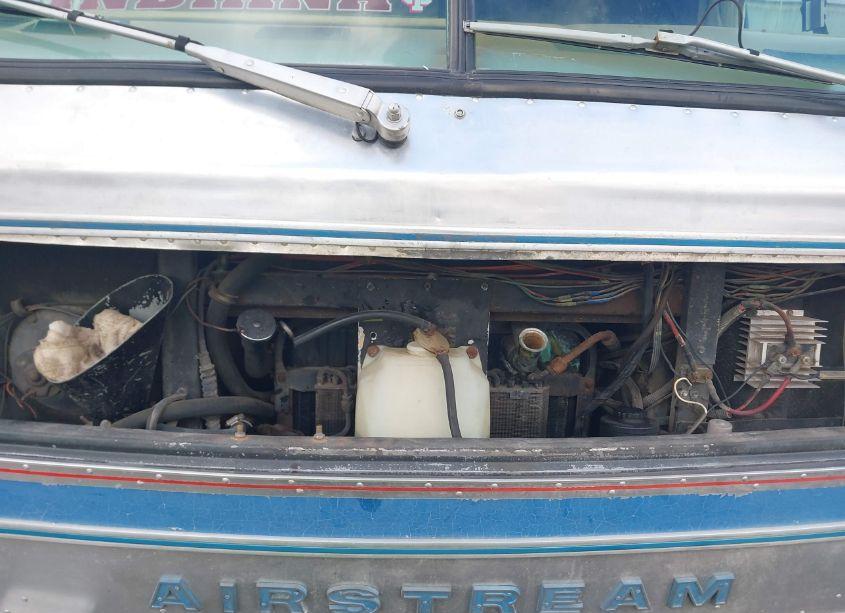 Photo 10 of 1979 Airstream Excella MOTORHOME SE (VIN CPS3793309832)