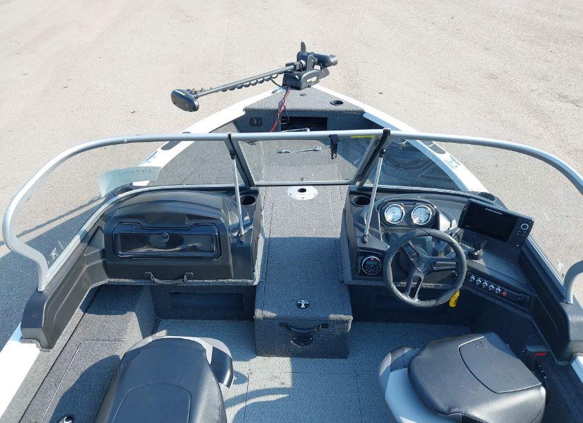 Photo 5 of 2021 Crestliner 1750 FISH HAWK & TRAILER (VIN CRCFM234D121)