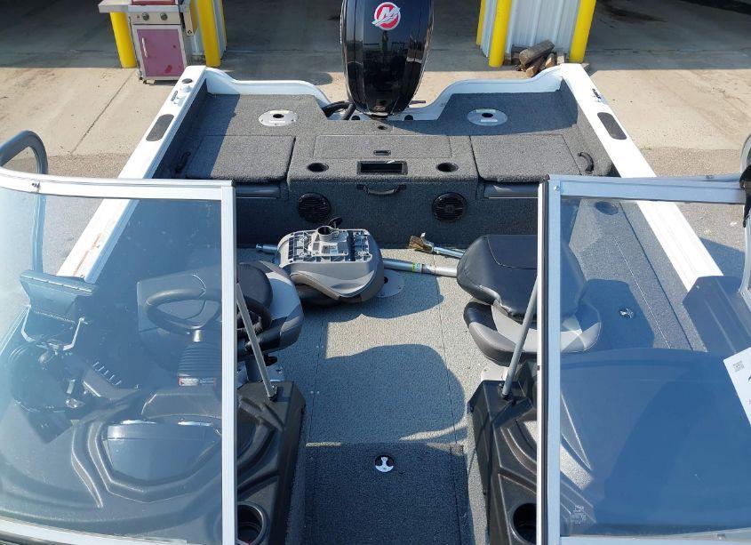 Photo 8 of 2021 Crestliner 1750 FISH HAWK & TRAILER (VIN CRCFM234D121)