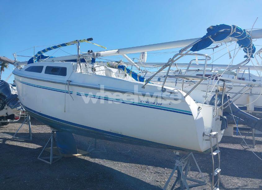 Photo 3 of 1997 Catalina Boat (VIN CTYA0319E798)