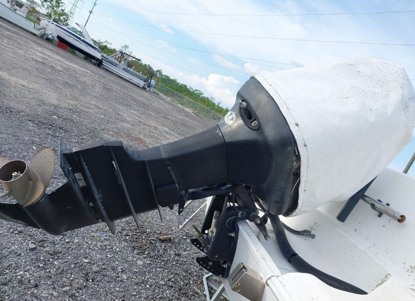 Photo 10 of 2005 Donzi Other N/A (VIN DNAF2001F405)