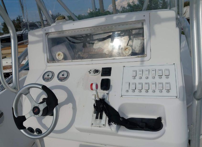 Photo 7 of 2005 Donzi Other N/A (VIN DNAF2001F405)