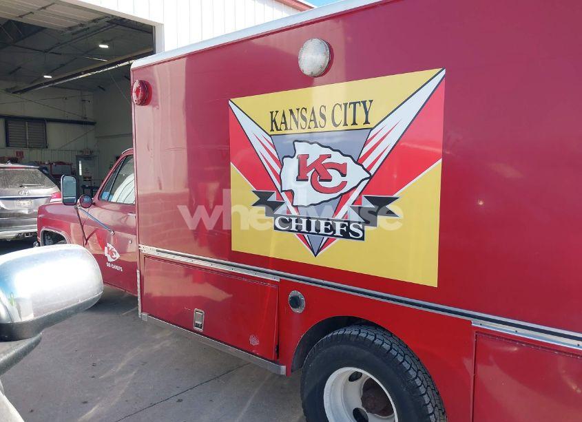 Photo 15 of 1982 Chevrolet 3500 (VIN DR142716MO)