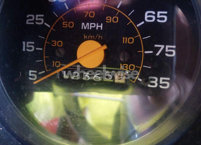 Photo 16 of 1982 Chevrolet 3500 (VIN DR142716MO)