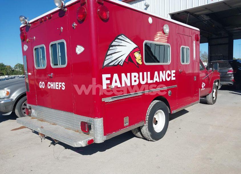 Photo 4 of 1982 Chevrolet 3500 (VIN DR142716MO)