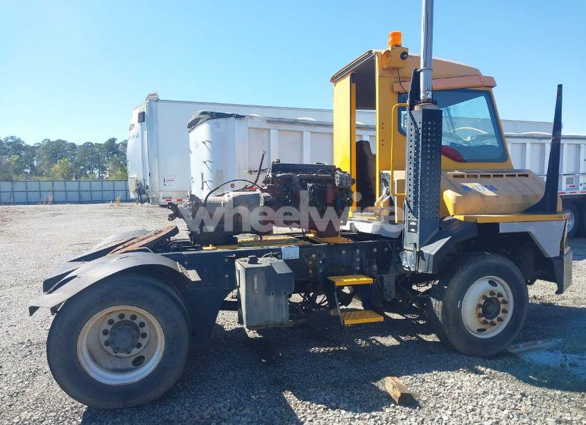 Photo 12 of 2016 Ottawa Yard SPOTTER (VIN EINJ817EE16340664)