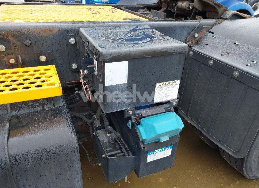 Photo 16 of 2018 Ottawa Yard SPOTTER (VIN EINJ817EE18348825)