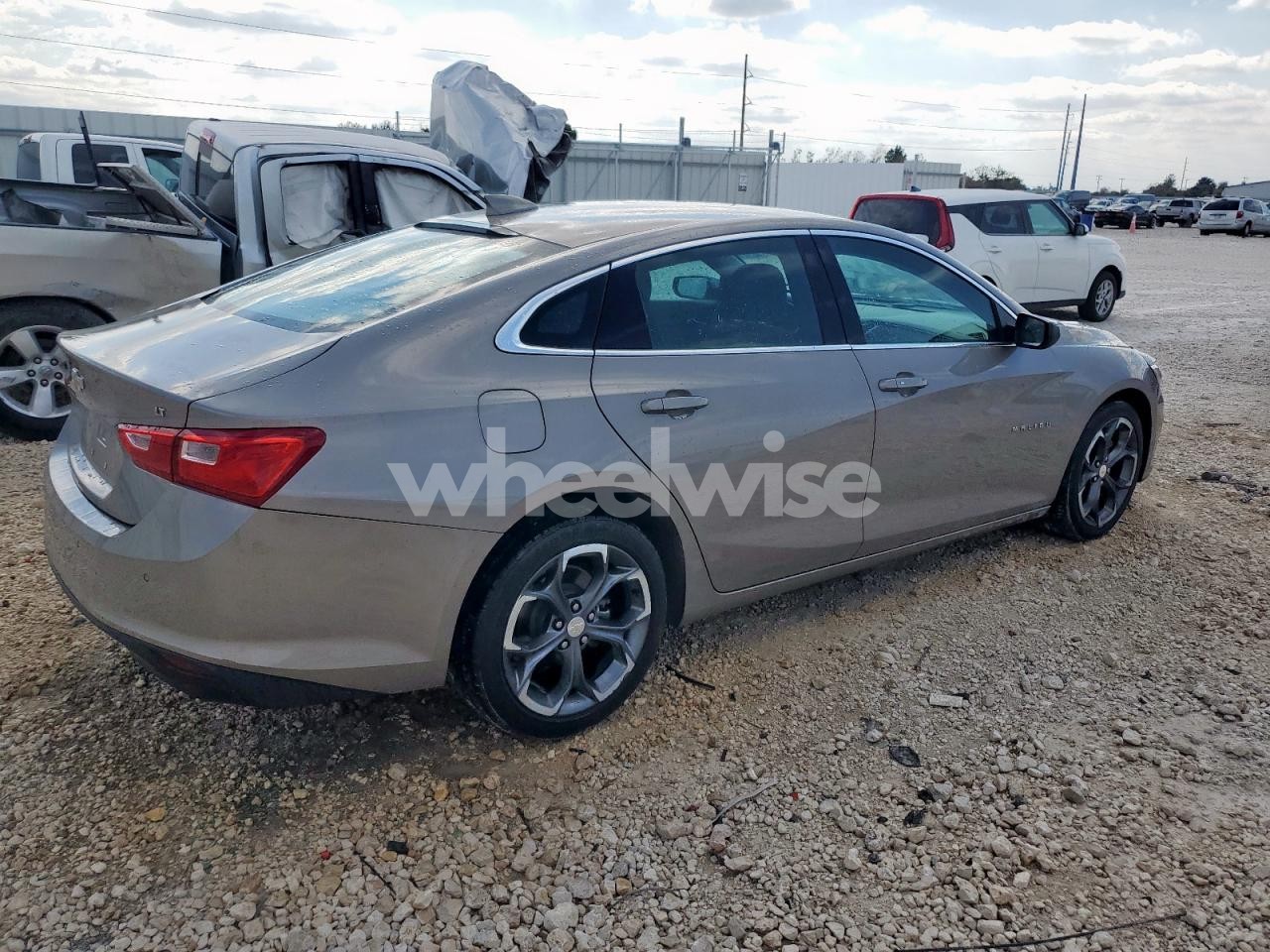 Photo 3 of 2023 CHEVROLET MALIBU LT N/A (VIN ENSMUSG0000002170)