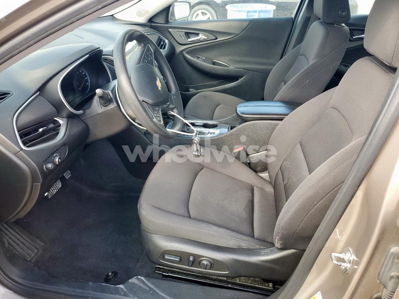 Photo 7 of 2023 CHEVROLET MALIBU LT N/A (VIN ENSMUSG0000002170)